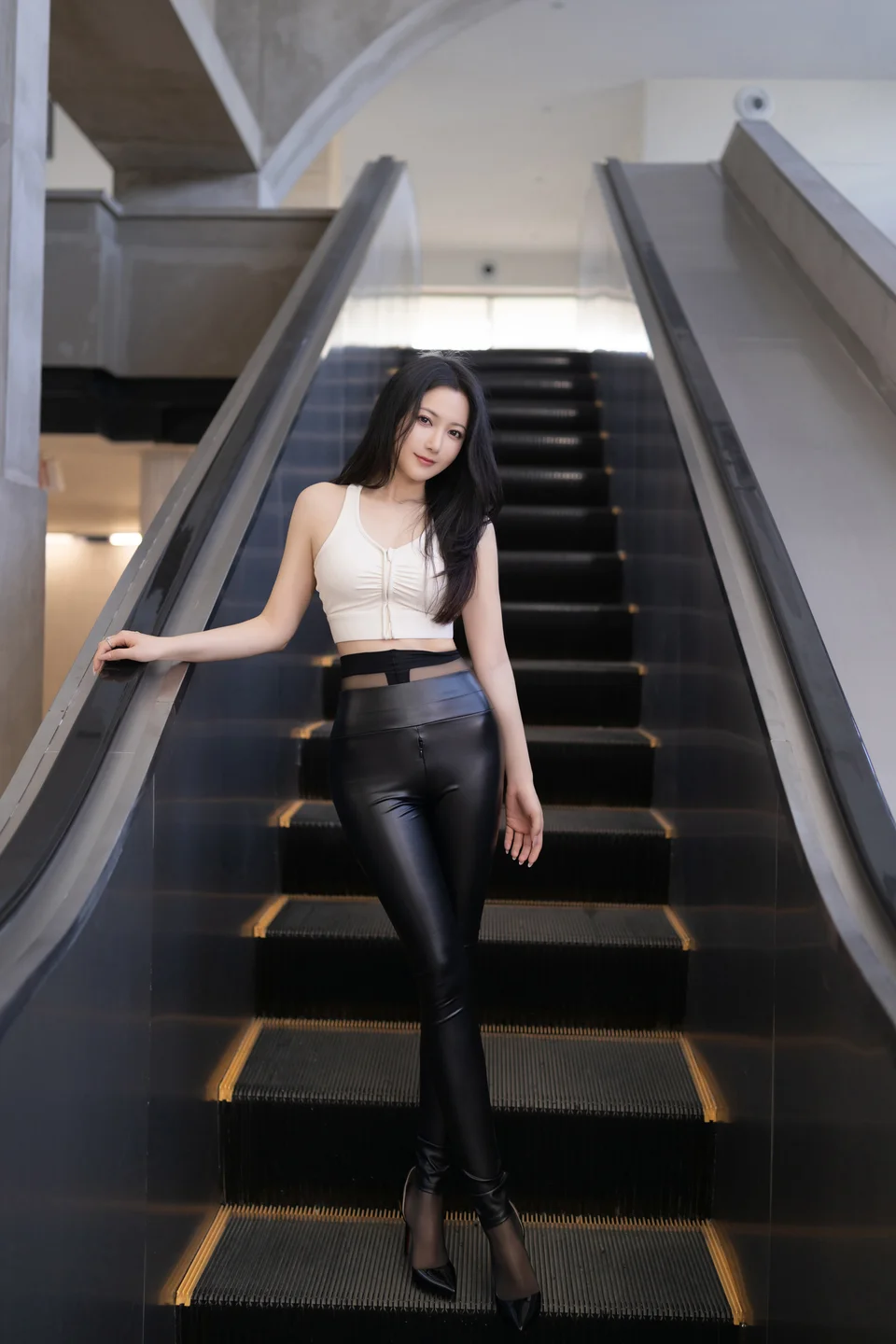 鱼子酱Fish - 行李托运 [121P-1.13GB] tg@simisebaisi 【丝足阁】011.webp